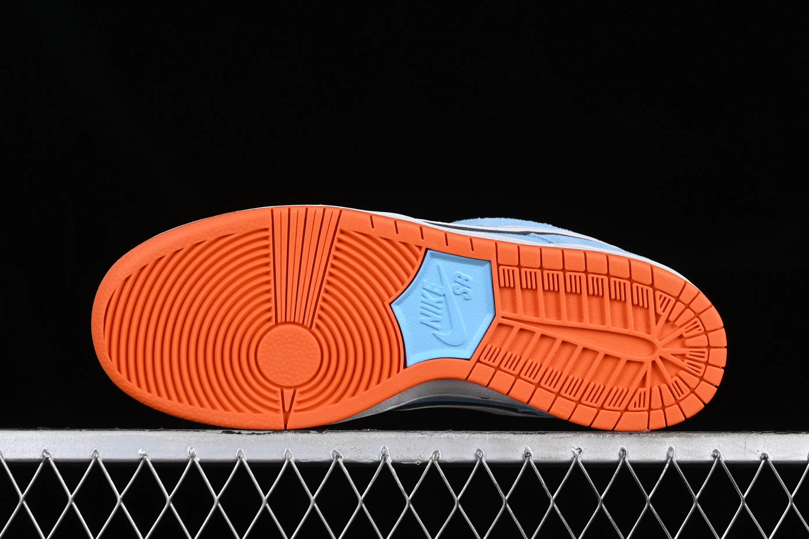 All categories Nk SB Dunk Series Nk SB Dunk Low Low-top sneakers C version WE CLUB 58 x Nk SB Dunk Low Pro "Club 58 Gulf" Dunk series low-top casual sports skateboard shoes BQ6817-401
